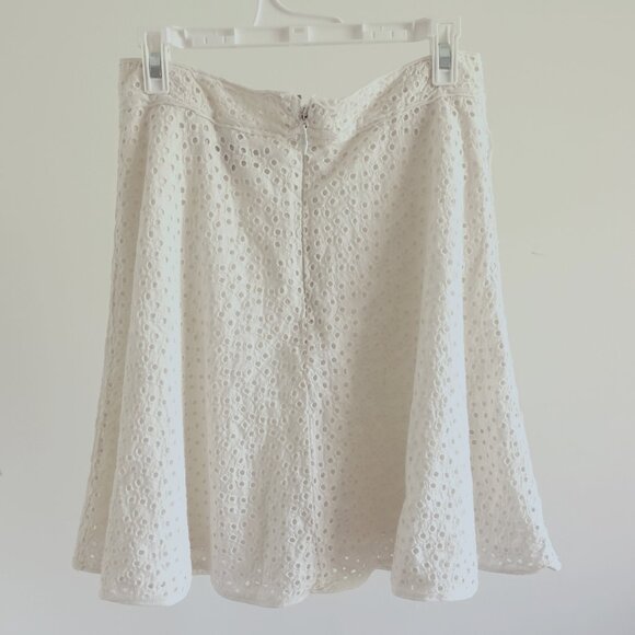 BCBG Maxazria Embroidered Lace Dotted Skater A-Line Skirt for Woman Size XXS - Picture 2 of 10